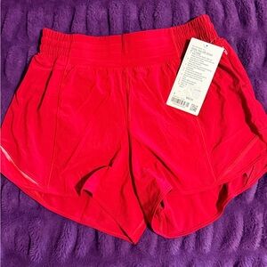 Lululemon Athletica Hotty hot HR 4” lined Athletic Shorts